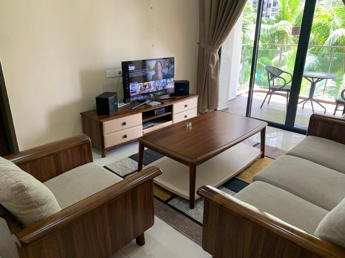 Apartemen Country Garden Danga Bay W Pool View,karaoke,wifi,netflix *