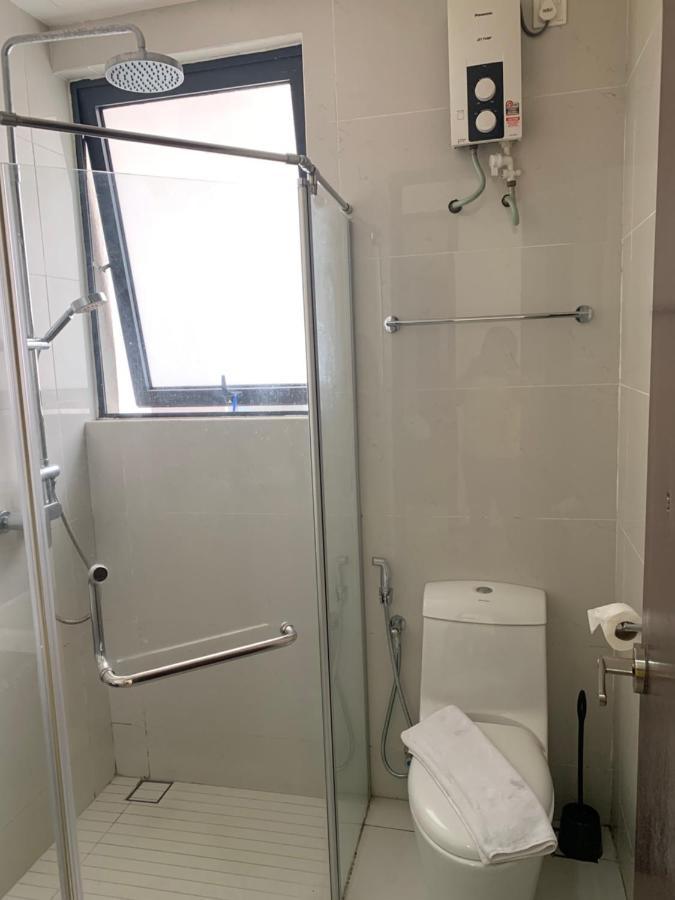 Country Garden Danga Bay W Pool View,karaoke,wifi,netflix Apartemen *